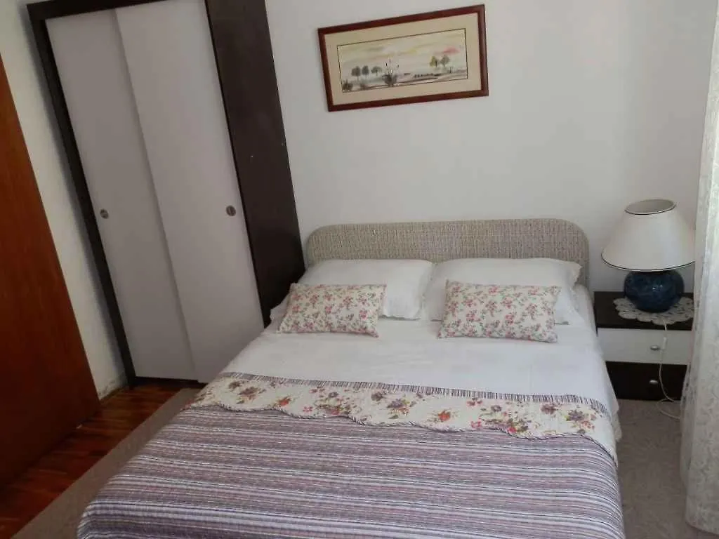 Apartments In Novi Vinodolski 15477